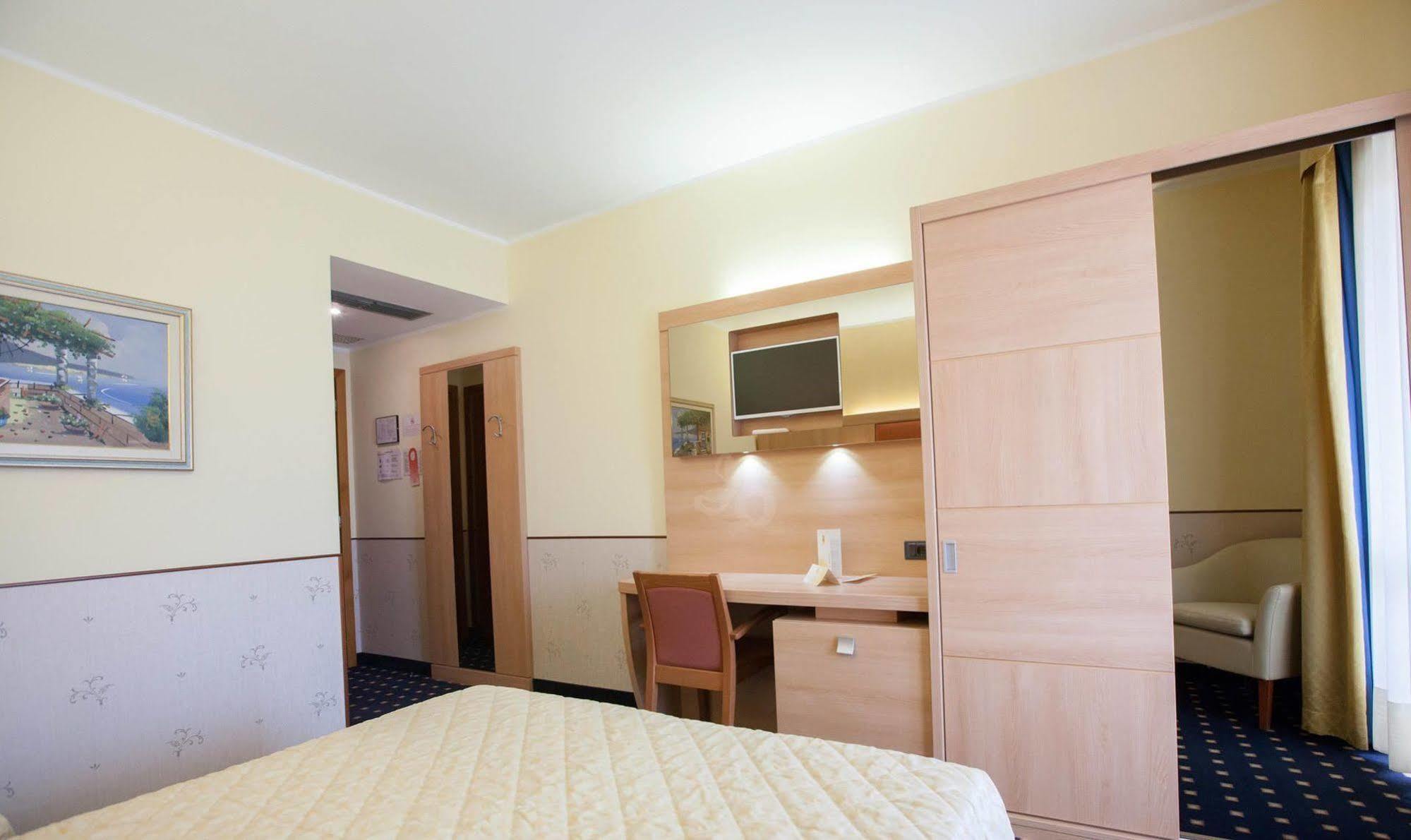 Hotel Gardenia & Villa Charme Adults Friendly 4Star Service Bardolino Eksteriør bilde