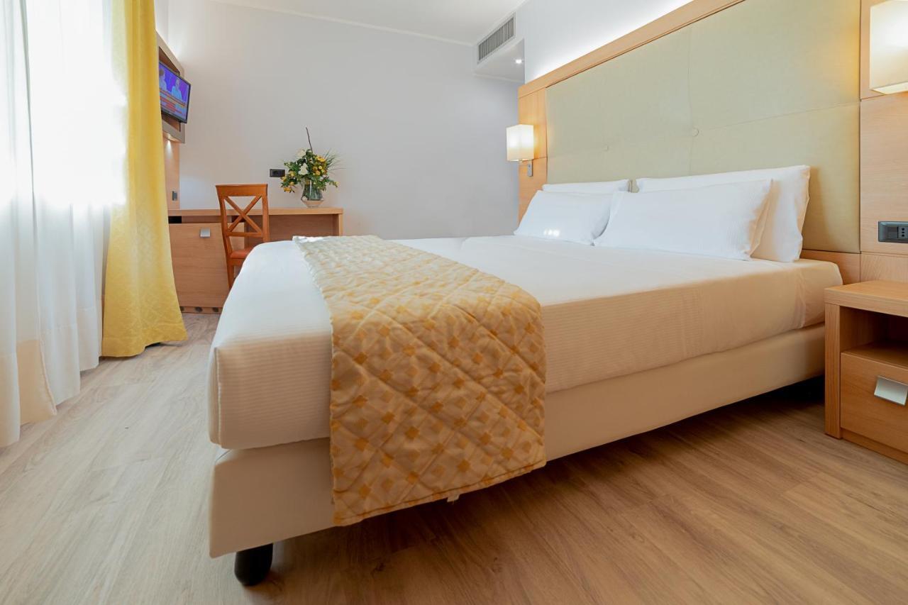 Hotel Gardenia & Villa Charme Adults Friendly 4Star Service Bardolino Eksteriør bilde